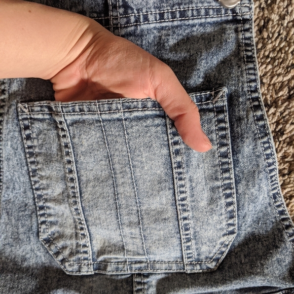 Light-wash Jean Overalls - Picture 7 of 11